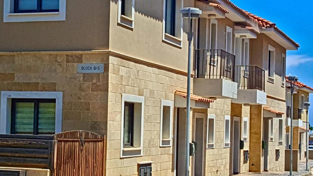 Kapparis Town House Paralimni Exterior foto